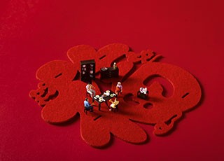 河北秦開電氣設(shè)備恭祝全國人民新年快樂！